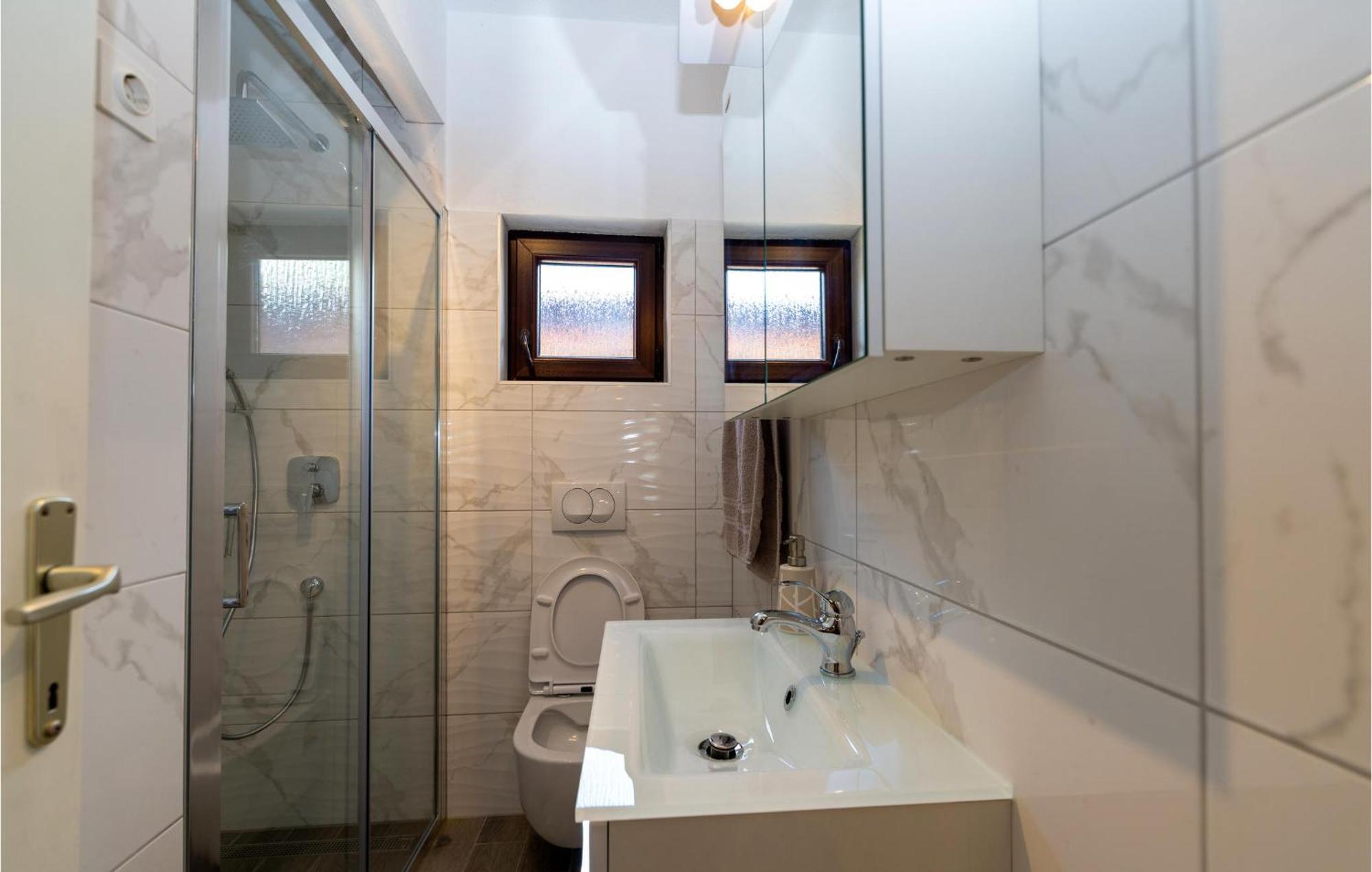 Lovely Apartment In Rovanjska With House Sea View Exterior foto