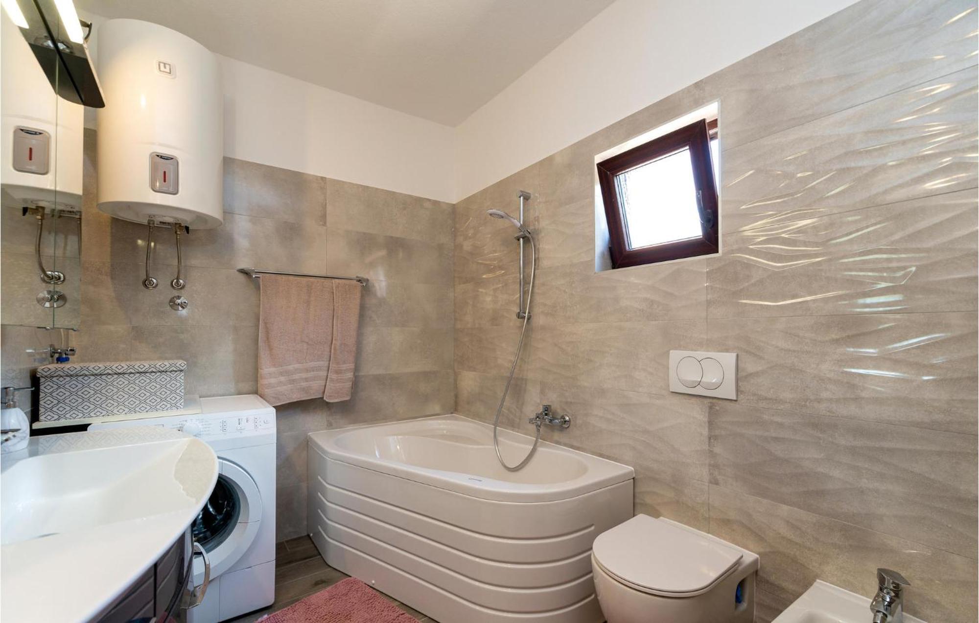 Lovely Apartment In Rovanjska With House Sea View Exterior foto
