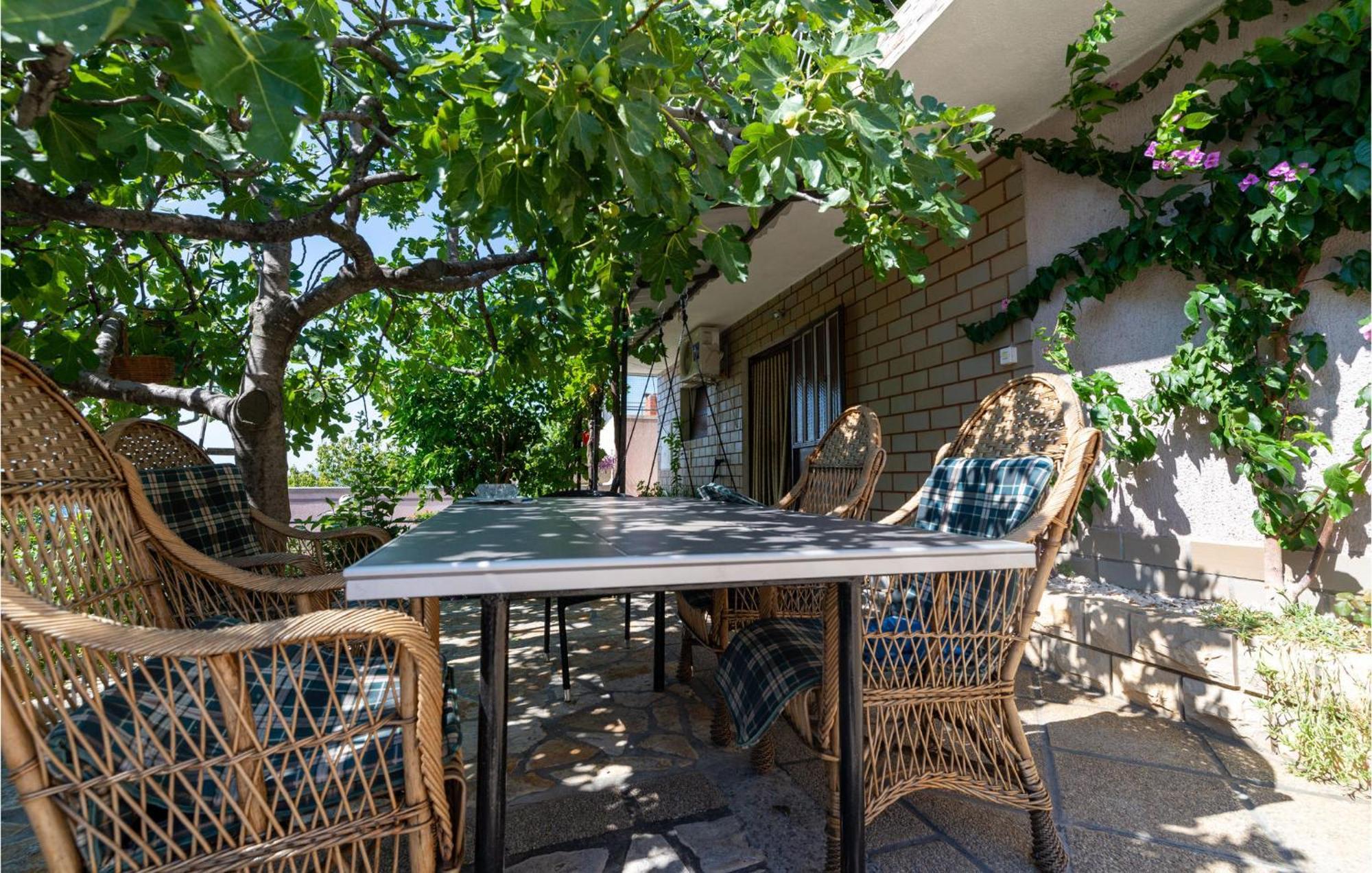 Lovely Apartment In Rovanjska With House Sea View Exterior foto
